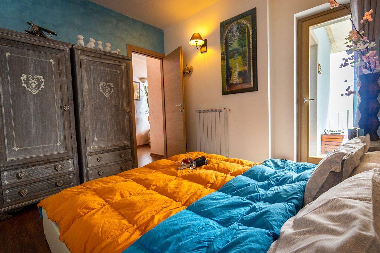 Entire apartment, Enjoyiseolake - Mantegna-garden with lake view and swimming pool in Comune di Parzanica, Lake Iseo