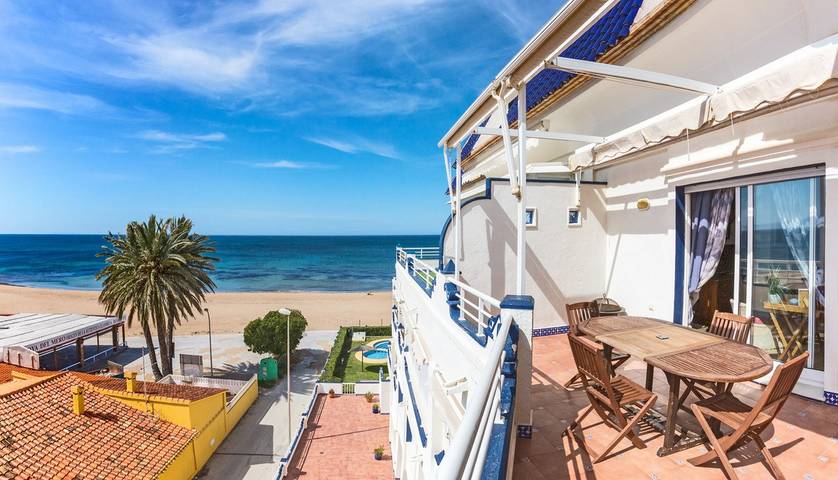 Ferienwohnung für 5 Personen, mit Pool und Garten sowie Terrasse und Meerblick in El Palmar