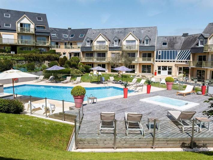 Hotel para 2 personas, con jacuzzi además de piscina y jardín - 1