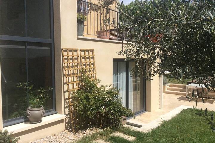 Gîte pour 2 personnes, avec jardin à Laudun-l'Ardoise - 4