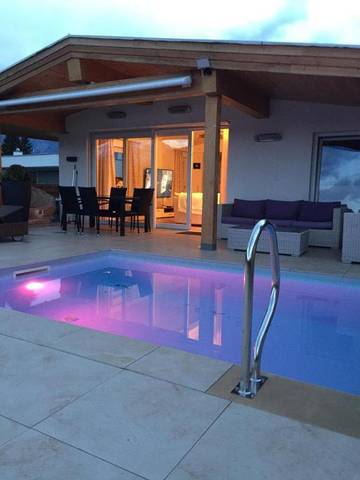 Ferienhaus für 6 Personen, mit Ausblick und Sauna sowie Garten und Pool in Seefeld in Tirol