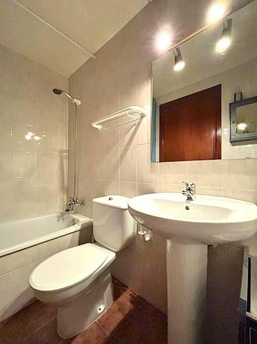 Casa rural para 4 personas, con vistas en Esterri de Aneu - 2