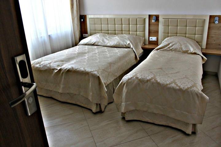 Ferienwohnung für 4 Personen, mit Balkon und Whirlpool sowie Terrasse und Pool in Leba - 2