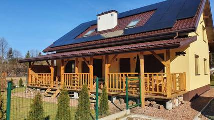 Gîte pour 8 personnes, avec vue et jardin dans Radawa