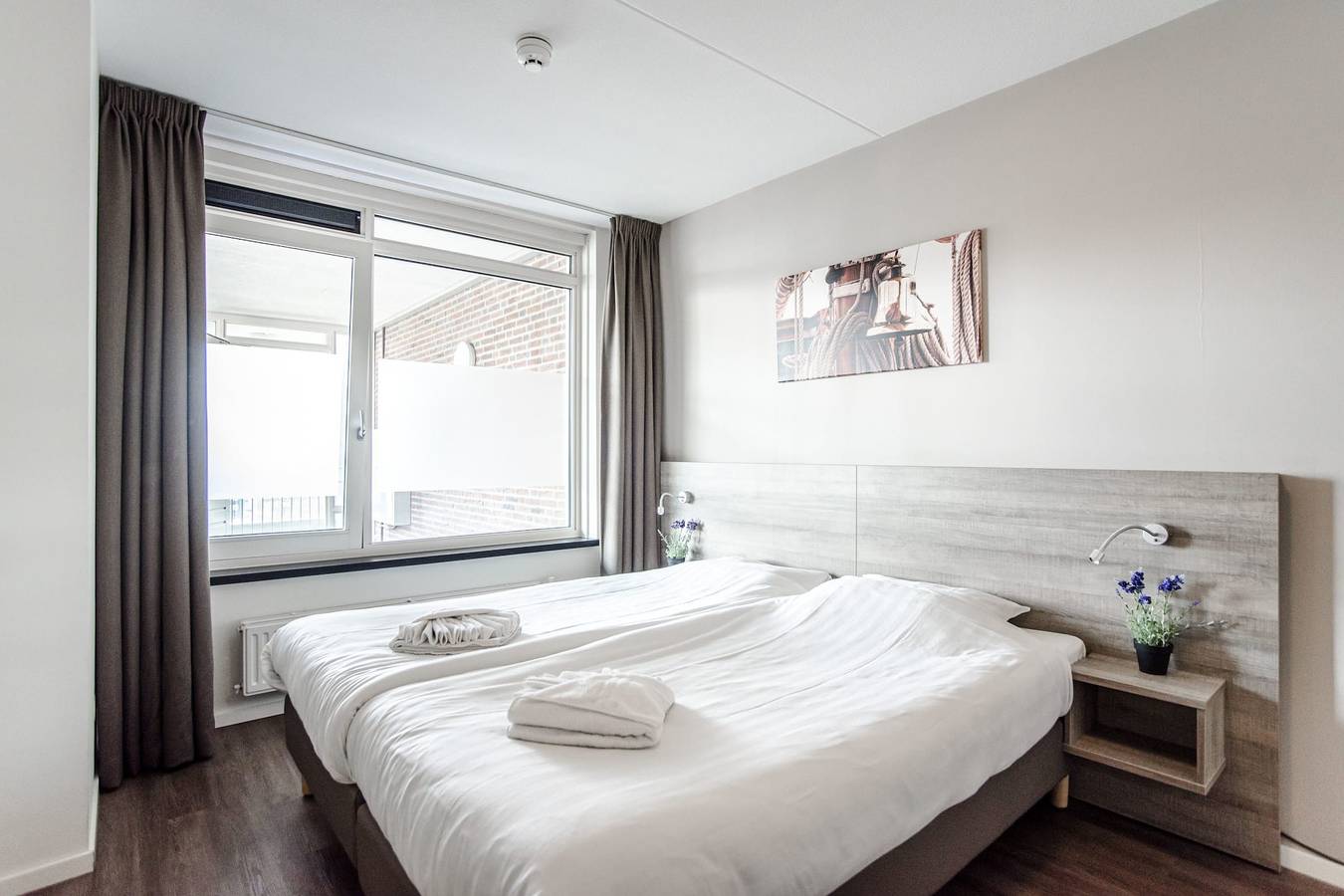 Ganze Wohnung, Geräumige und luxuriöse Wohnung im ersten Stock mit Balkon in Warmond, Niederländische Nordsee
