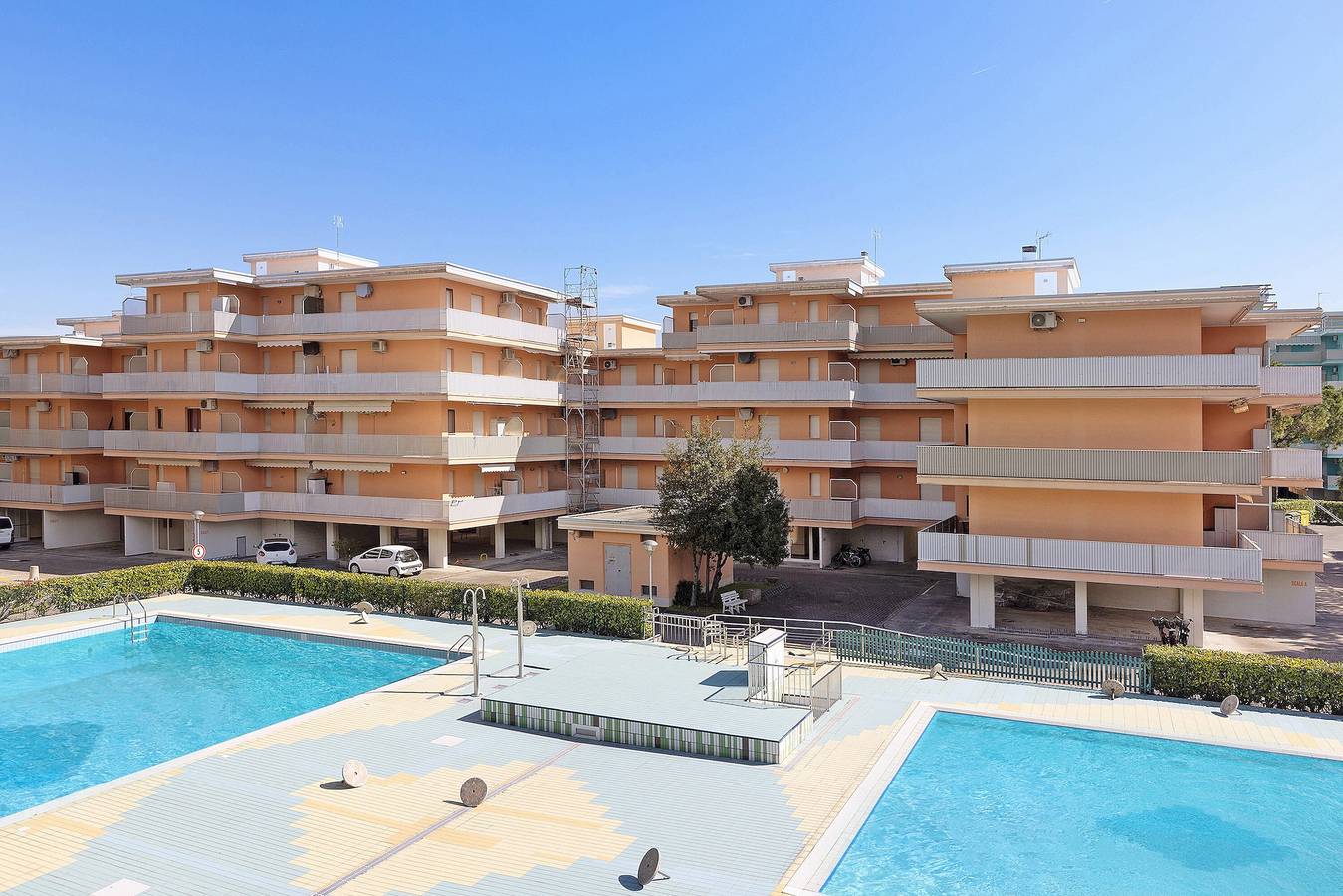 Ganze Wohnung, 3-Zimmer-Apartment 'Valbella C' in Ferienanlage mit 12 Pools in Bibione, Venedig Provinz