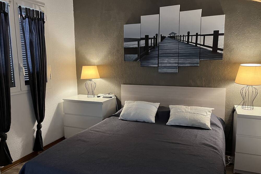 Mini air-conditioned villa 150m from a fine sandy beach in Marina d'Oru, Ghisonaccia