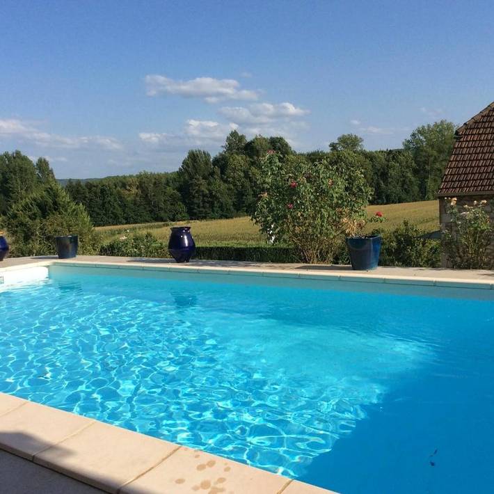 Chambre d’hôte pour 2 personnes, avec piscine et terrasse