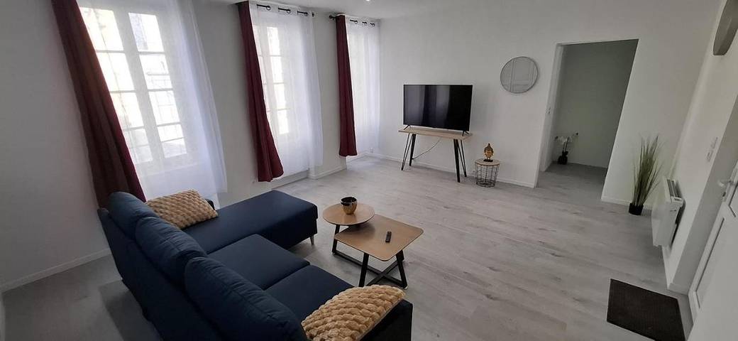 Gîte pour 6 personnes, avec terrasse à Villeneuve-sur-Yonne - 4