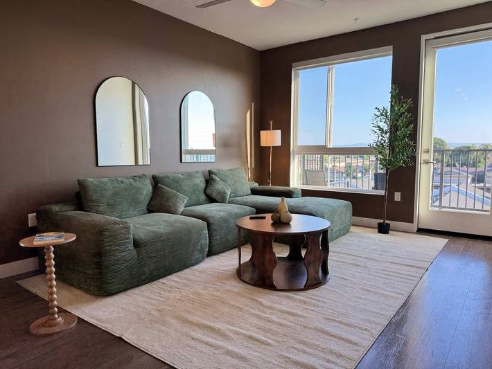 Vakantiewoning voor 3 personen, with tuin and terras as well as zwembad in Orange County