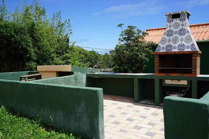 Ganze Wohnung, Charmante renovierte Wohnung in typischem Haus in Lajes das Flores, Flores (Azoren)