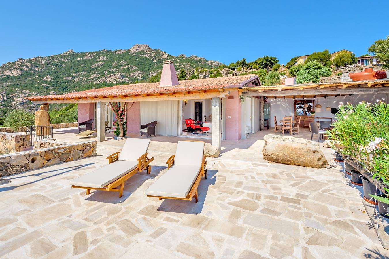 Casa vacacional "Villa Maryna" con vistas al mar, terraza privada, piscina y Wi-Fi in Costa Smeralda