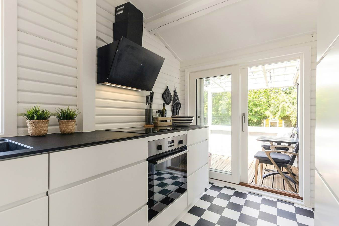Sommerhus på lukket vej med direkte sti til have in Korsør, Slagelse Kommune