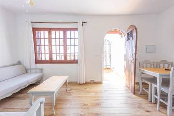 Apartment in Alaior Gemeinde, Menorcas Küste für 4 