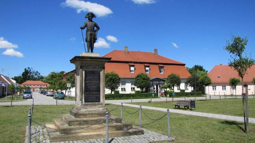 Ferienhaus für 8 Personen, mit Terrasse und Garten in Jüterbog