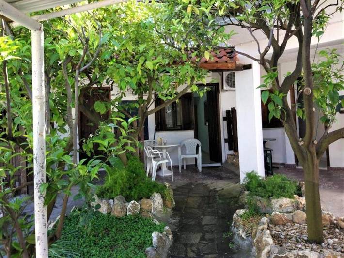 Apartmenthotel für 4 Personen, mit Ausblick und Garten - 1
