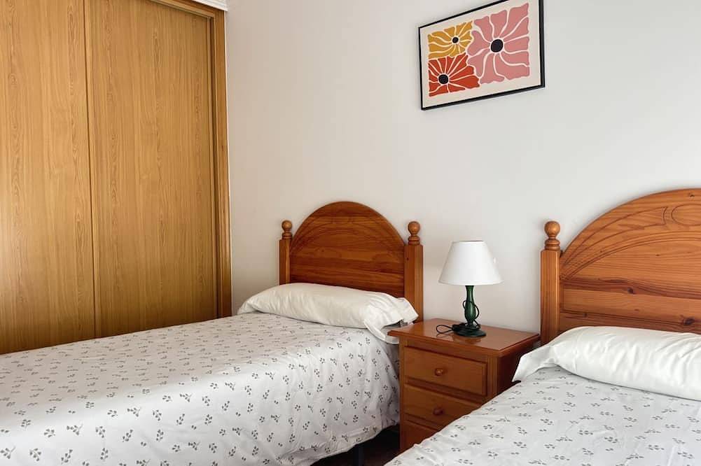 Apartamento entero, Desconectaengalicia La Perla Estándar, piscina y parking in Praia de Caneliñas (Sanxenxo), Sanxenxo