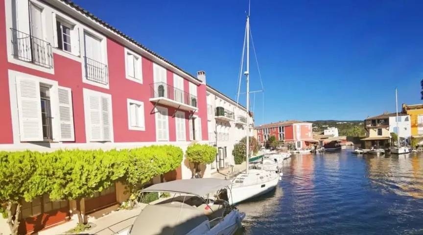 Camping pour 4 personnes à Hyeres