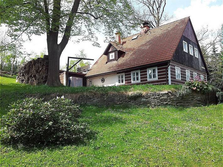 Villa für 11 Personen, mit Terrasse und Garten sowie Sauna am Riesengebirge