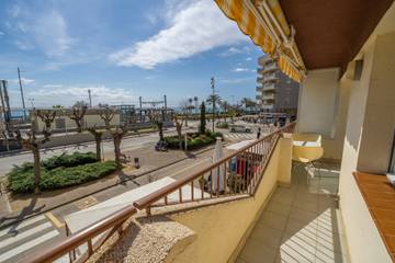 Apartment for 3 People in Pineda de Mar, Maresme, Photo 2