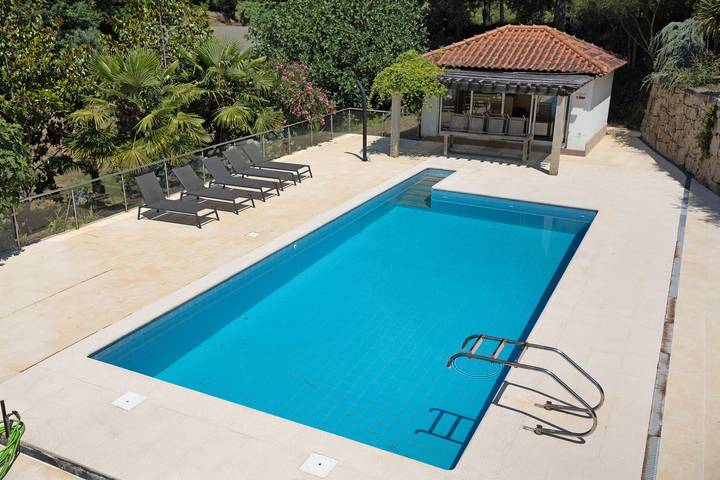 Entire apartment, Glamping Apartment with Mountain View, Wi-Fi and Air Conditioning in Arco de Baúlhe, Arco de Baúlhe e Vila Nune