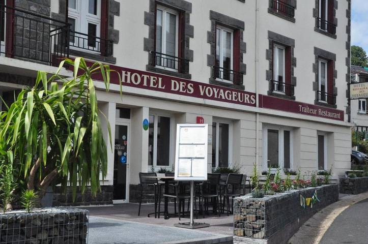 Hôtel pour 4 personnes, avec terrasse à Bagnols - 2