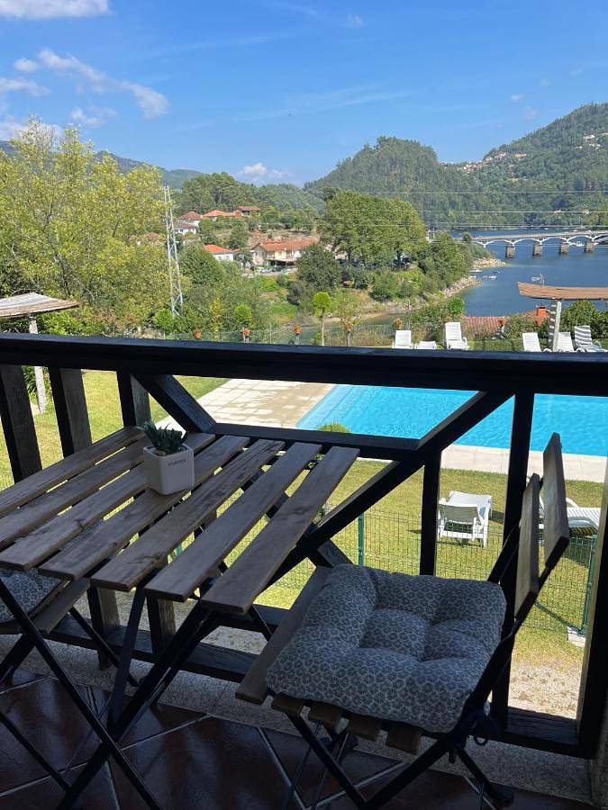 Maison d’hôte pour 2 personnes, avec Terrasse ainsi que Jardin et Piscine à Cabril