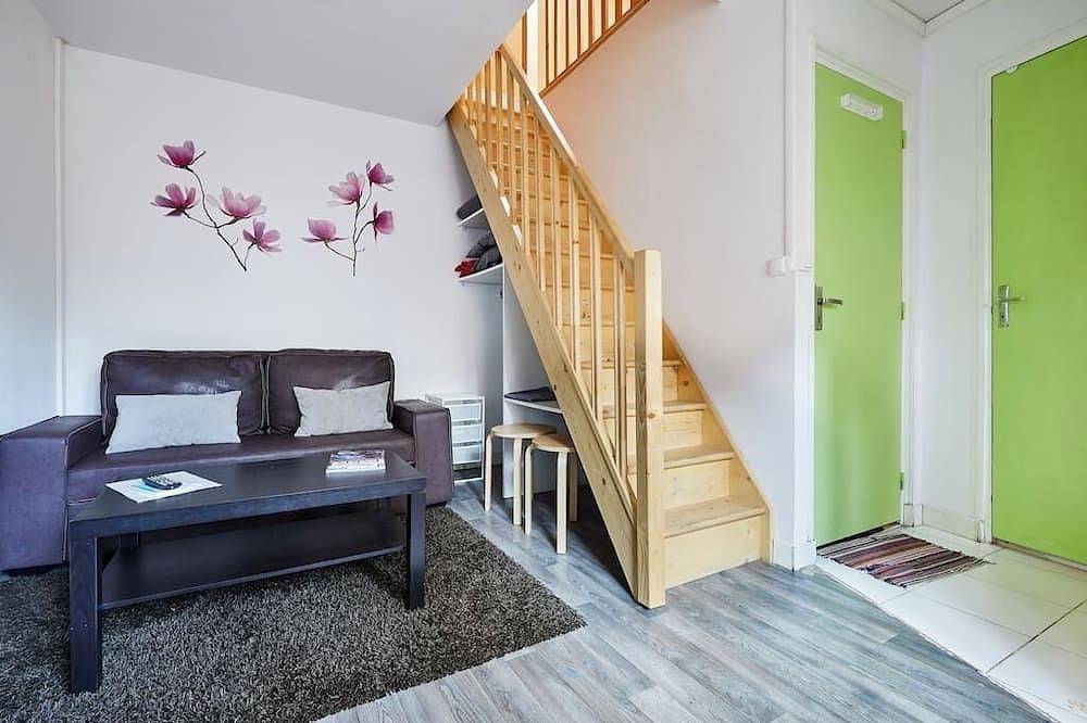 Entire apartment, Cozy 1 Bedroom close to Paris in Pantin, Seine-Saint-Denis