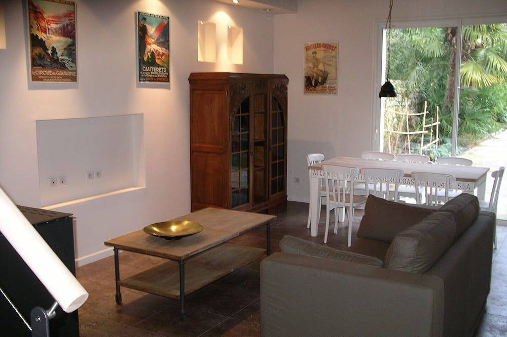 Herenhuis om te verblijven in het centrum van Lourdes in de buurt van heiligdommen. in Lourdes, Hautes-Pyreneeën