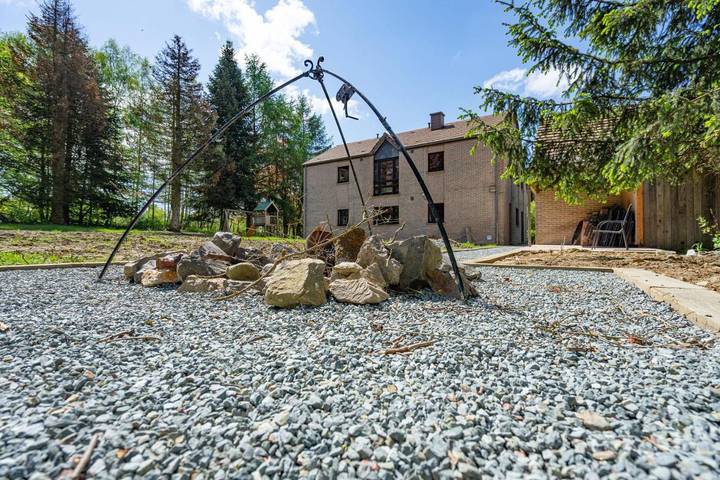 Location de vacances pour 12 personnes, avec jardin et vue sur le lac ainsi que sauna et piscine, animaux acceptés à Saint-Hubert - 4