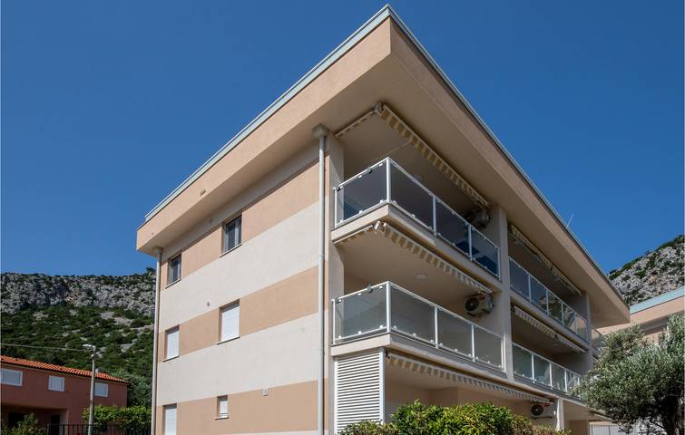 Ferienwohnung für 5 Personen, mit Terrasse in Klek