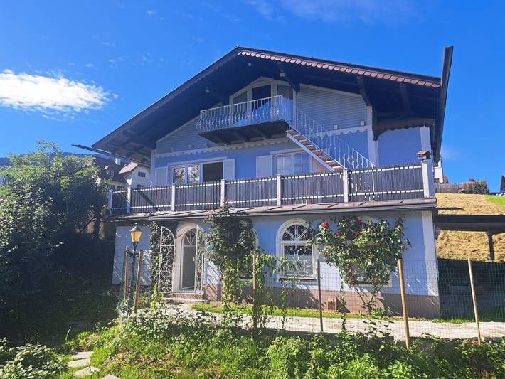 Ferienhaus für 10 Personen, mit Balkon und Terrasse sowie Garten und Sauna