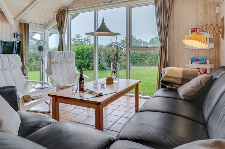Ferienhaus für 4 Personen, mit Terrasse und Sauna sowie Garten in Rendbjerg - 3