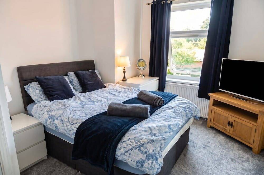 Spacious and cosy town-centre base near Peak District in Ashbourne, Derbyshire