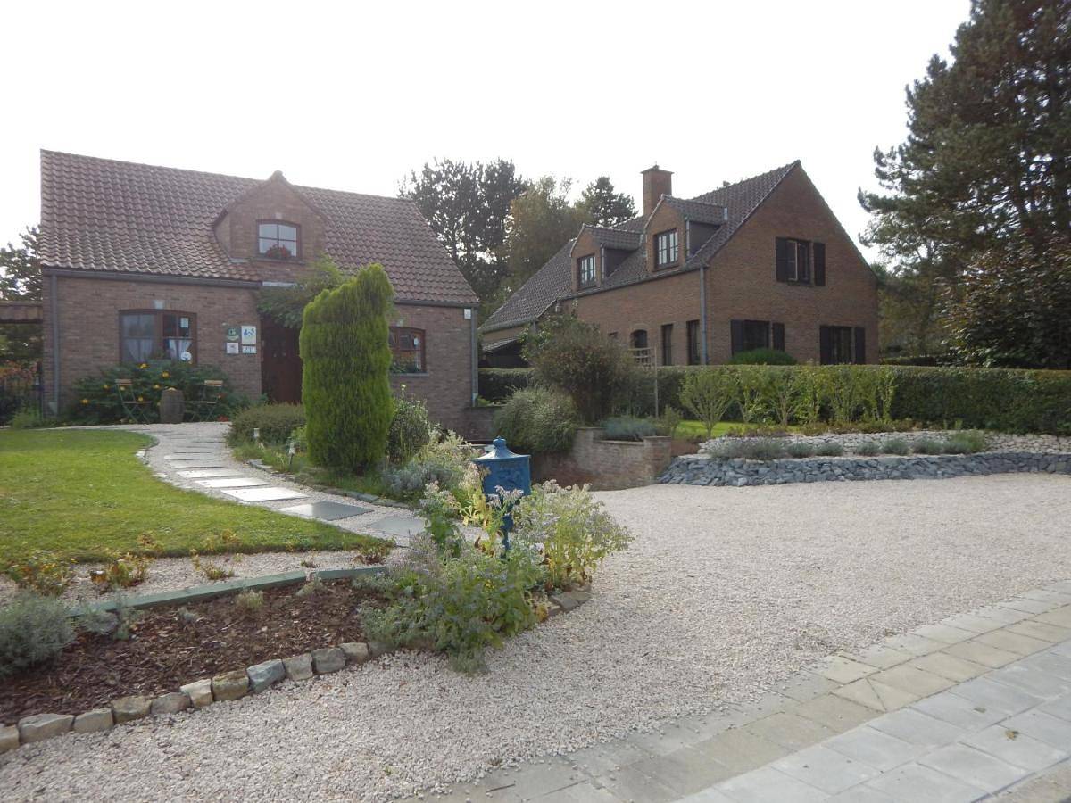 La Chrysalide in Mons (Hennegau), Henegouwen