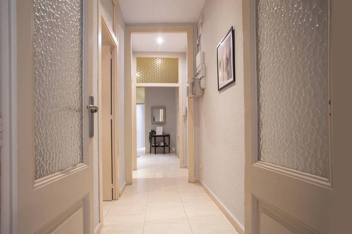 Ganze Wohnung, 22Man1017- Lovely apartment in Sant Antoni in Barcelona Zentrum, Barcelona