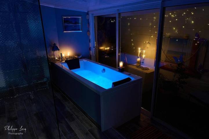 Appartement de vacances pour 3 personnes, avec Jacuzzi et Terrasse ainsi que Jardin et Sauna
