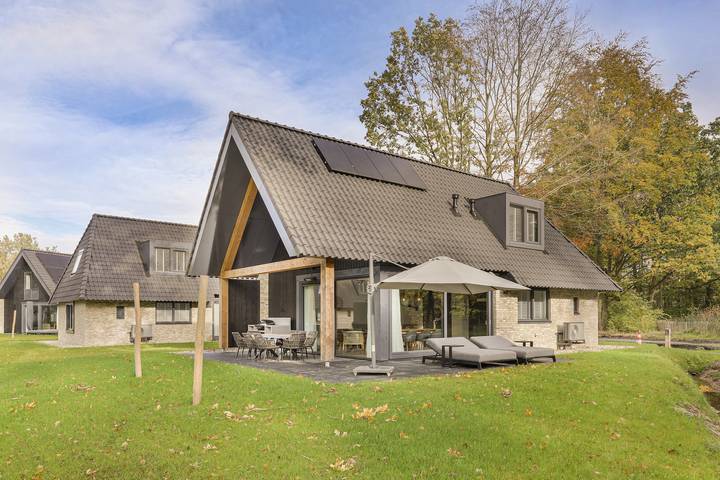 Bungalow voor 8 personen, met Balkon/Terras en Terras in Exloo