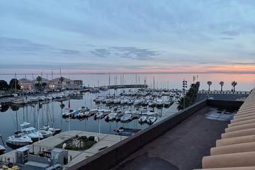 Gîte pour 6 personnes, avec terrasse dans Port de Meze