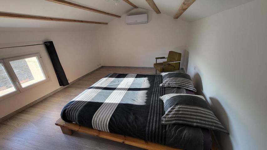 Location de vacances pour 5 personnes, avec piscine et vue ainsi que terrasse et jardin à Barjac - 4