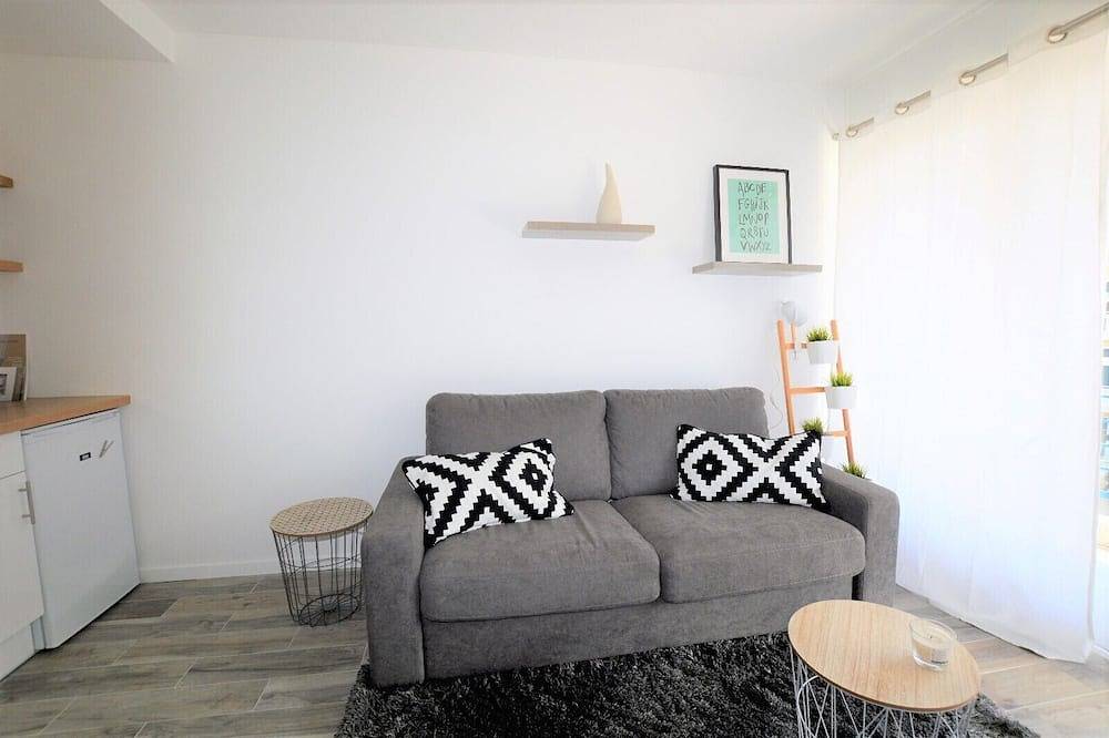 Apartamento entero, F2 50 m from the sandy beach in Juan-les-Pins, Antibes