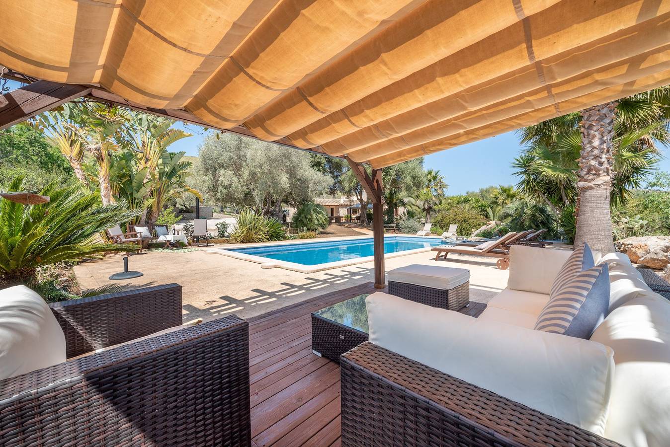 Traumhafte Finca mit Pool, Whirlpool, Wlan und Garten; Parkplätze vorhanden in Artà, Mallorca Osten