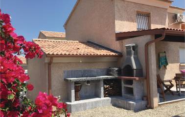 Gîte pour 6 personnes, avec piscine ainsi que jardin et terrasse dans Prunete