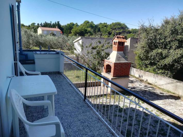 Casa de vacaciones a 50 m de la playa in Ugljan, Isla de Ugljan