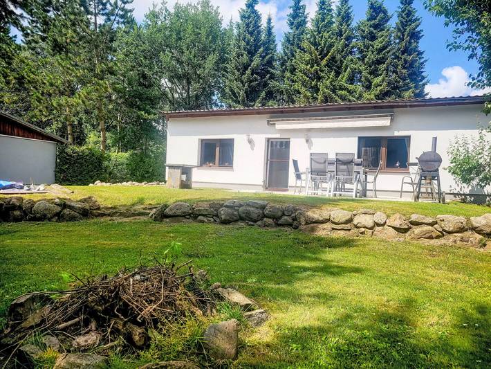 Ferienhaus für 5 Personen, mit Terrasse und Garten sowie Sauna in Marlow