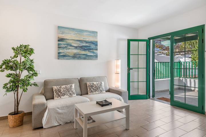 Ferienwohnung 'Real' mit privater Terrasse, Gemeinschaftsgarten und WLAN in Playa Blanca, Yaiza