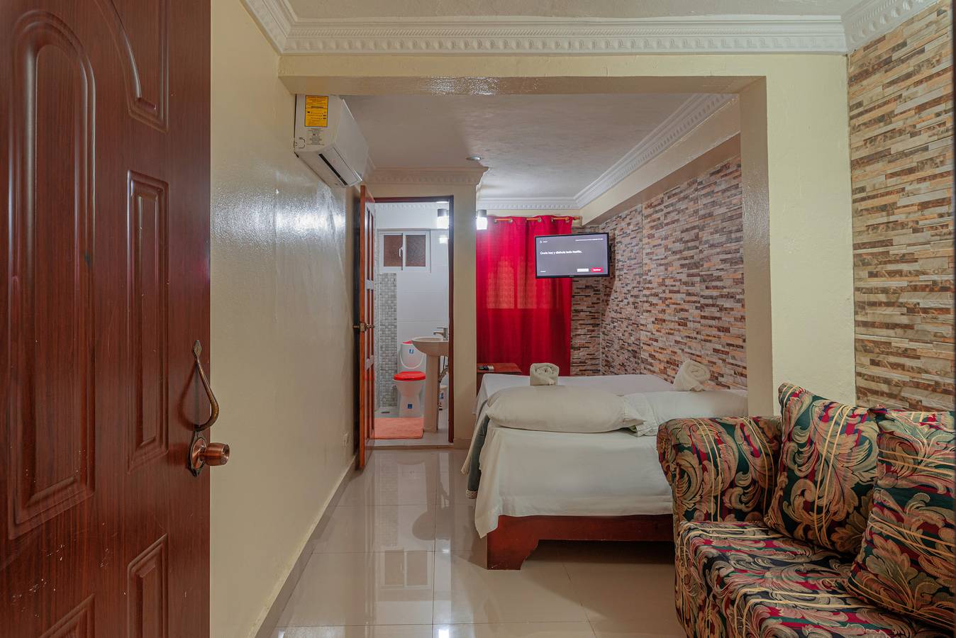Private Room in Corales del Sur, Santo Domingo Este Near Las Americas Airport in Santo Domingo