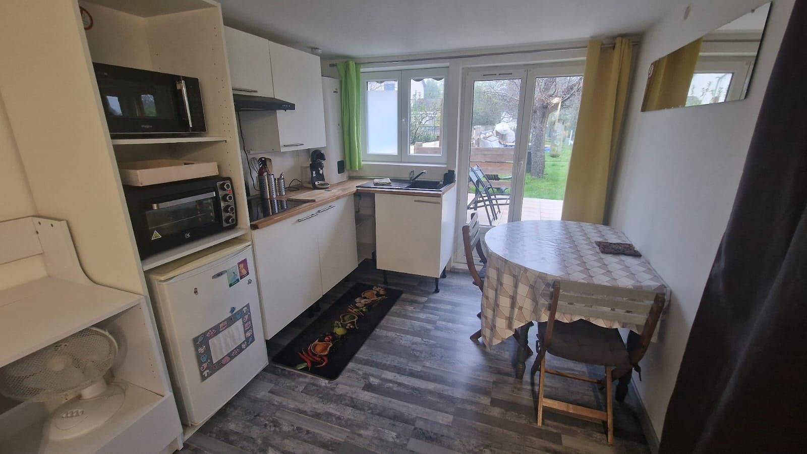 Studio entier, Studio Marmotte, quartier Marais, terrasse en rez-de-jardin in Bourges, Région de Bourges