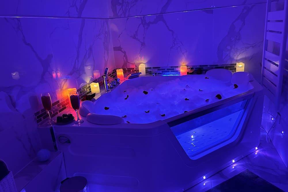 Apartamento entero, Luxueux Appartement Jacuzzi Proche de Paris in La Celle-Saint-Cloud, Yvelines