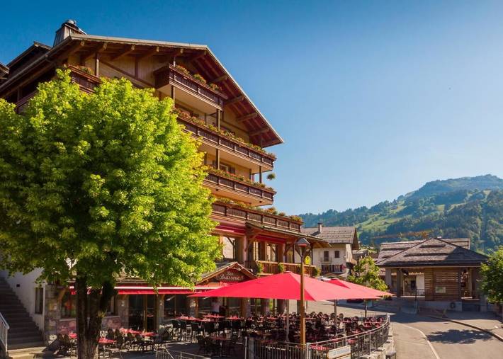 Hôtel pour 3 personnes, avec terrasse ainsi que sauna et vue dans Office de Tourisme du Grand Bornand